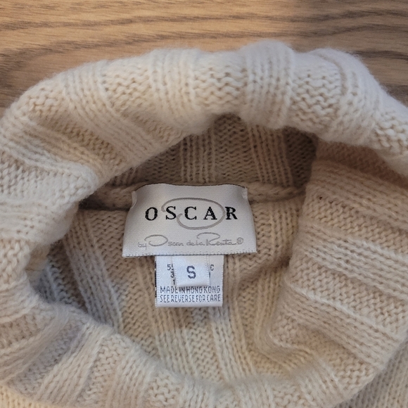 Cozy Cream Turtleneck Sweater from Oscar by Oscar de la Renta - Picture 2 of 12